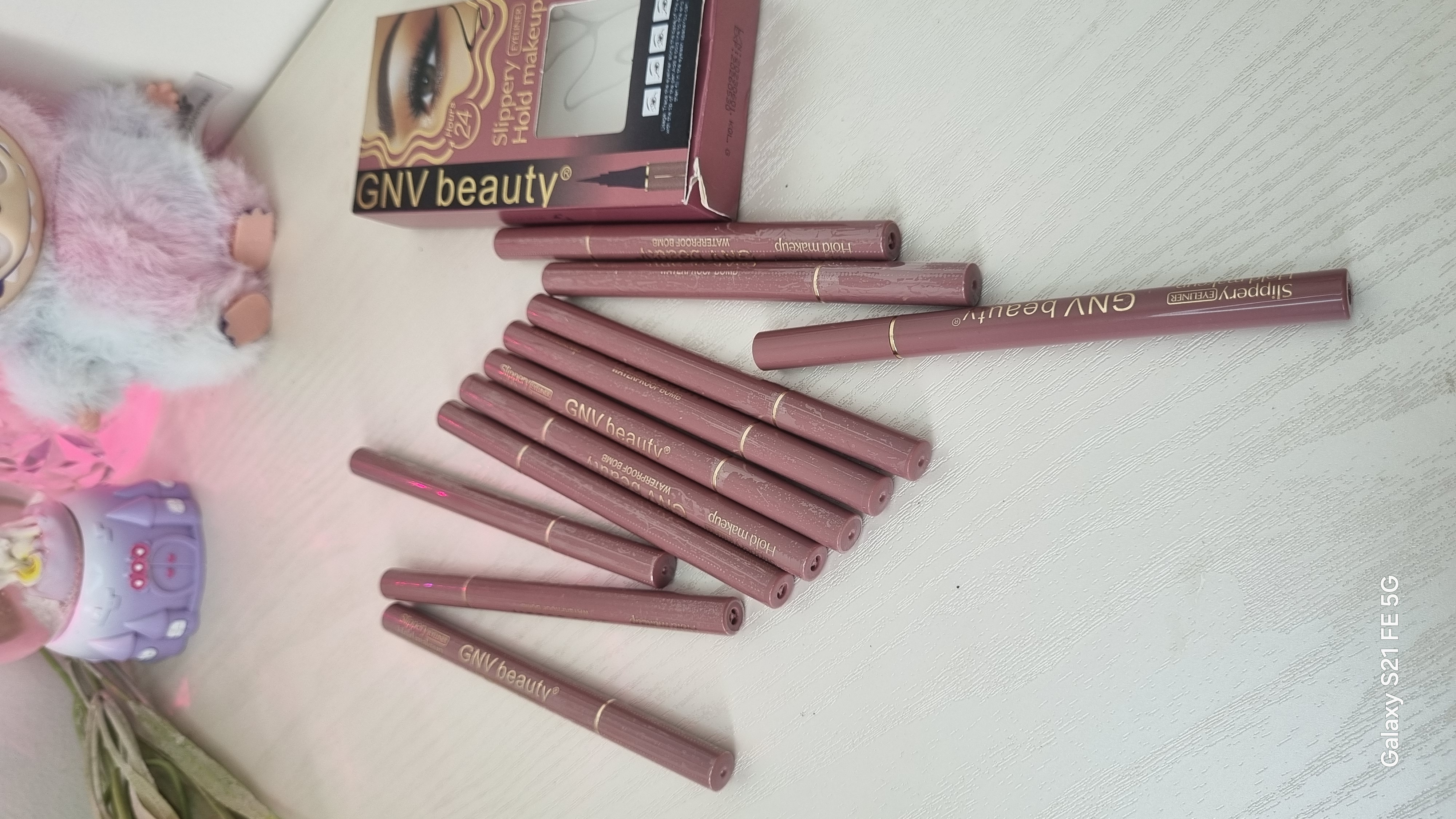 خط چشم ماژیکی مشکی  GNV beauty